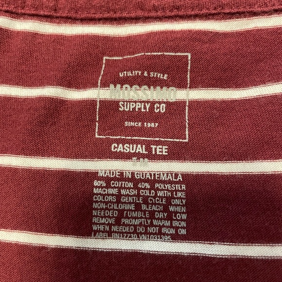 Mossimo casual tee medium - Picture 3 of 3